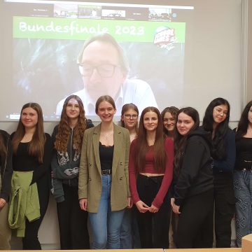 Gruppenfoto der teilnehmenden SchülerInnen der HLW BAFEP Frohsdorf